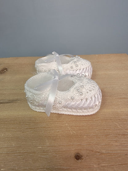 Pearl Ribbon Shoe