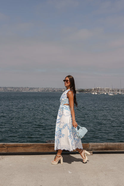 Gianna Sleeveless Cut Out Pretty Botanical Print Midi Dress Blue